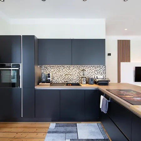 Ferienwohnung Nippesstr 17